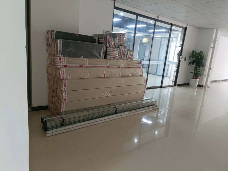 現(xiàn)場(chǎng)物料.jpg 現(xiàn)場(chǎng)物料.jpg