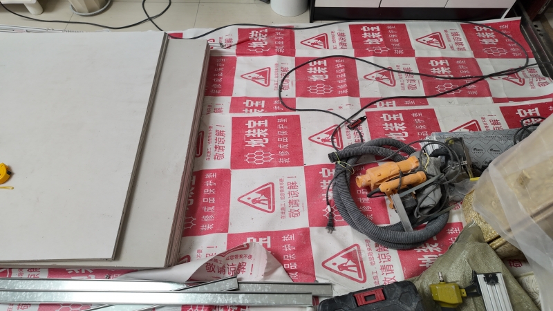 地面保護(hù).JPG 地面保護(hù).JPG