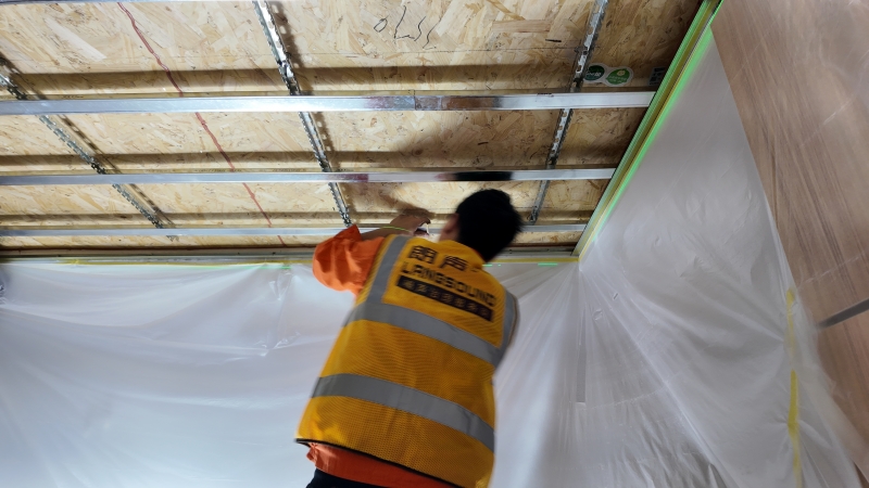 隔音施工現(xiàn)場2.JPG 隔音施工現(xiàn)場2.JPG